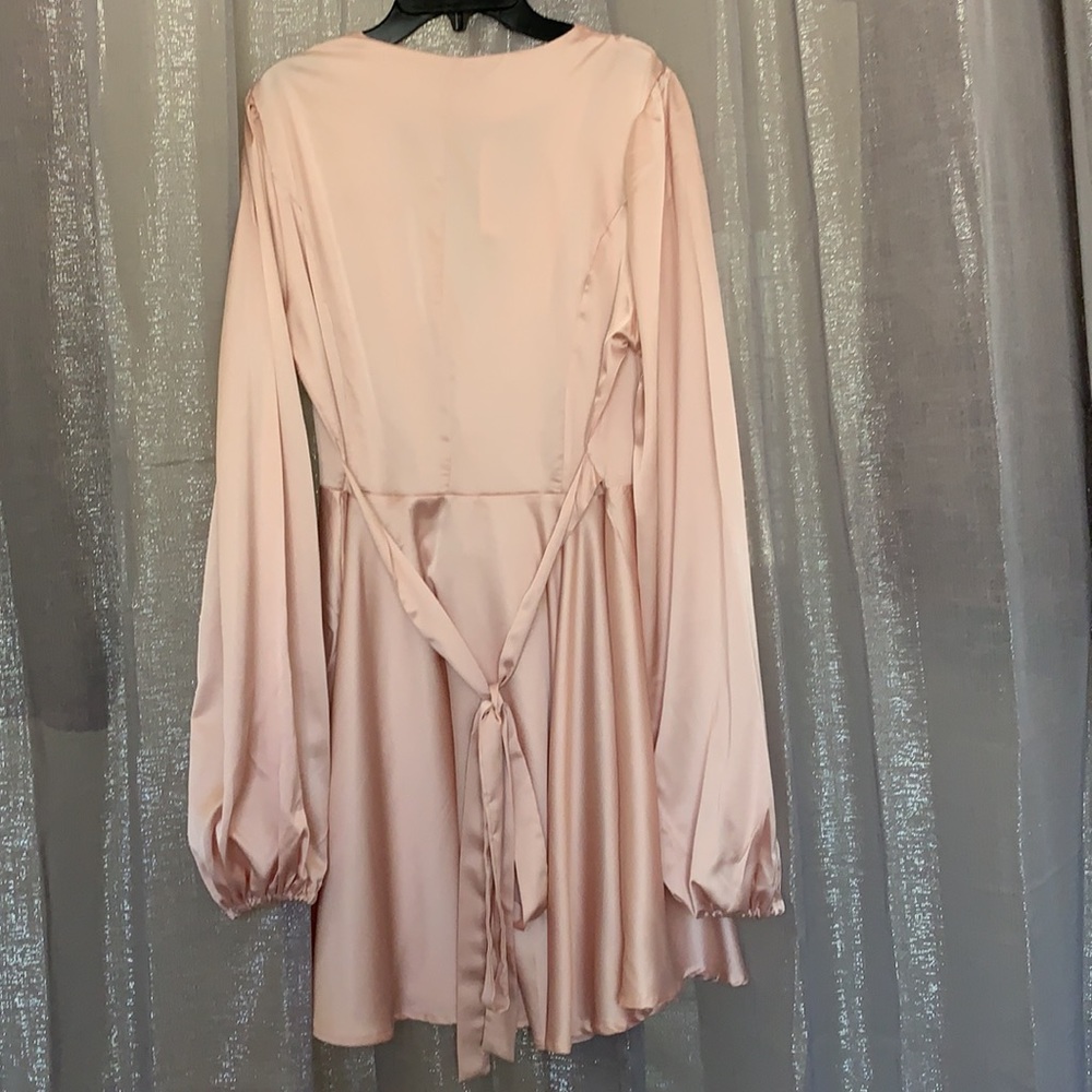 Dress - Picture 2 of 4